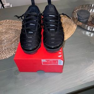 Nike Vapor max plus (black)